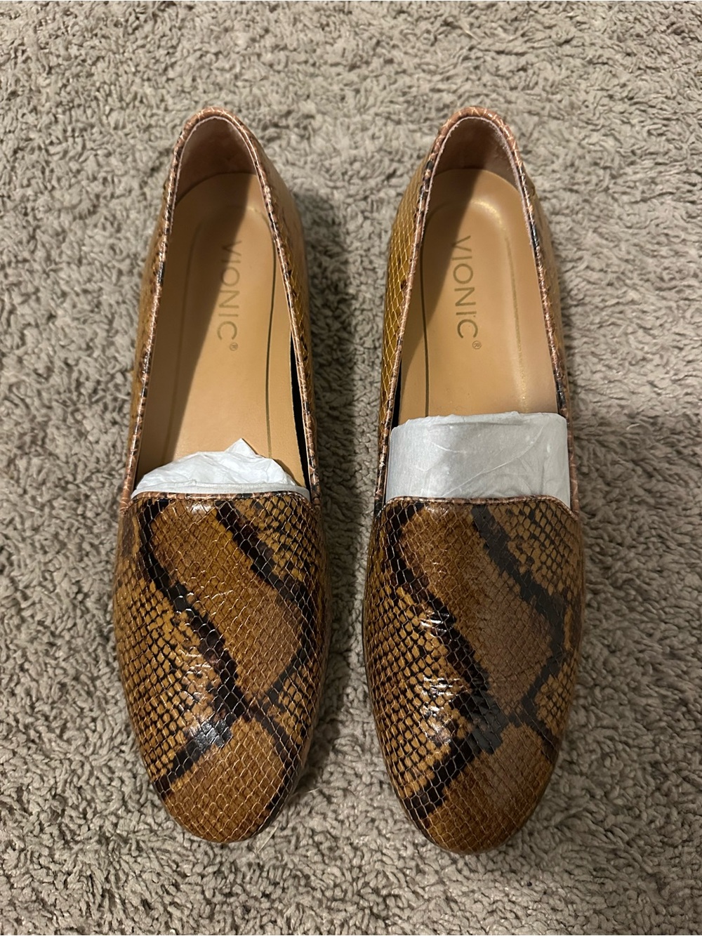 Vionic Willa Boa Snakeskin Loafers Size 8.5 Flat Shoes
